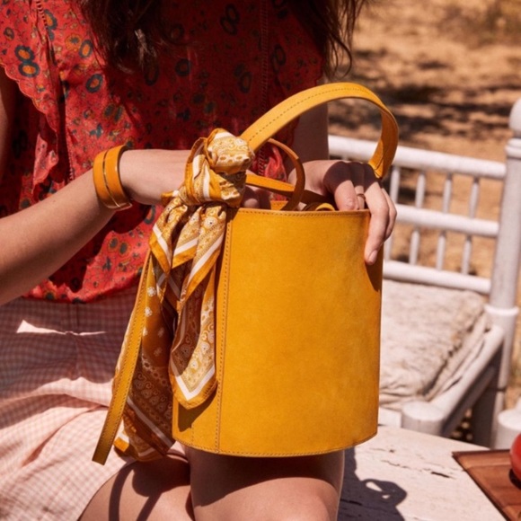 Sezane Handbags - Sézane Mona bag in yellow